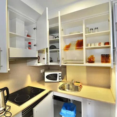 Nati * יורט דה מאר